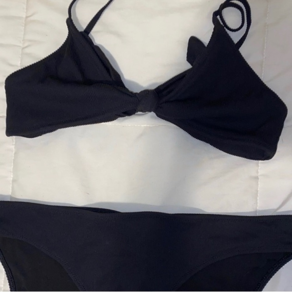 Aerie Ribbed Black Top Size Large